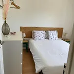上城区埃斯特雷拉德欧鲁普雷公寓 *