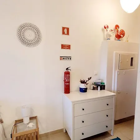 House Bairro Estrela D'ouro Готель Лісабон